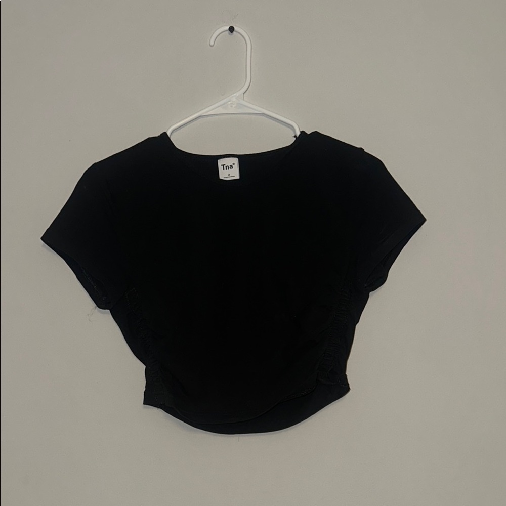 Aritzia TNA Crop Top